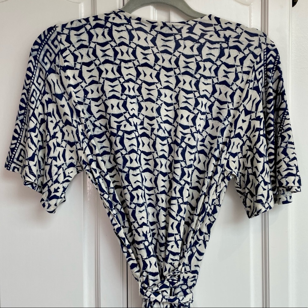 Lucky Brand Boho Blue & Cream Geometric Print Wrap Maxi Dress Size Small - Picture 5 of 11